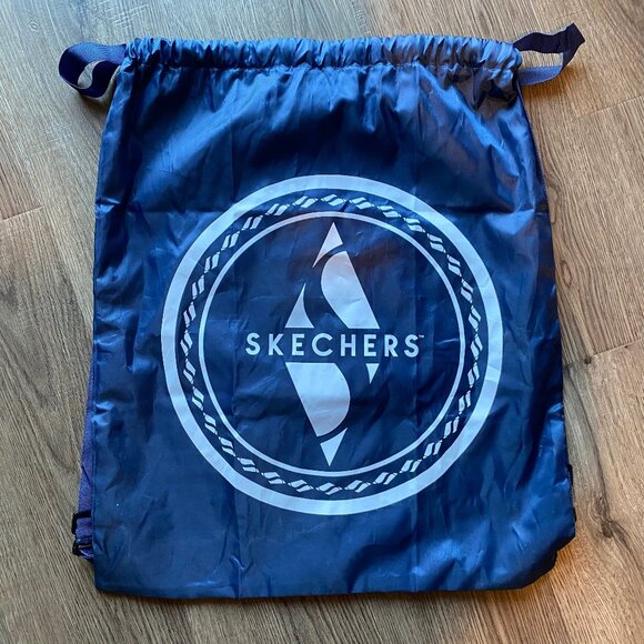 Skechers Drawstring Bag 20x16 - Navy Blue Gym‎ Backpack Lightweight Tote - Picture 1 of 4